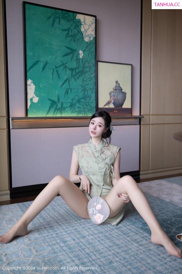 逗逗DouDou  [XiuRen]高清写真图 2024.09.06 No.9124 小逗逗 丝袜美腿第6张图片